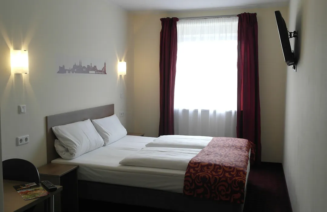Dream Inn Hotel Regensburg Ost-1